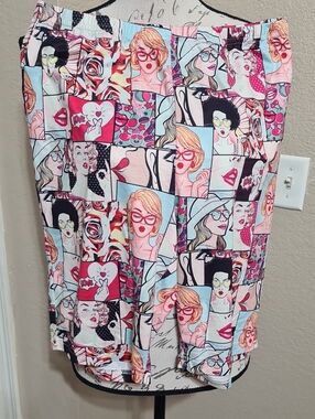 Women's Pop Art Print Biking Shorts in Multi Pink.